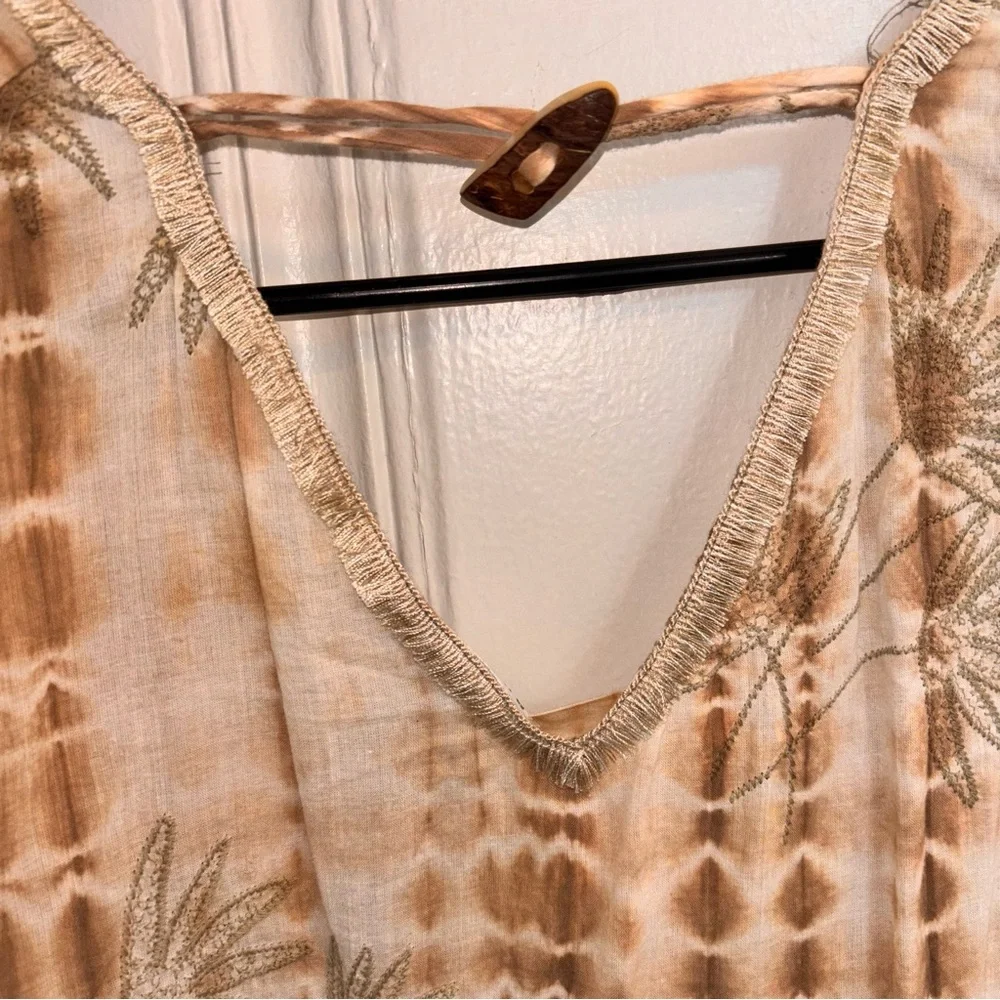 a pea in the pod maternity large BoHo top embroidered flowers muted colors large